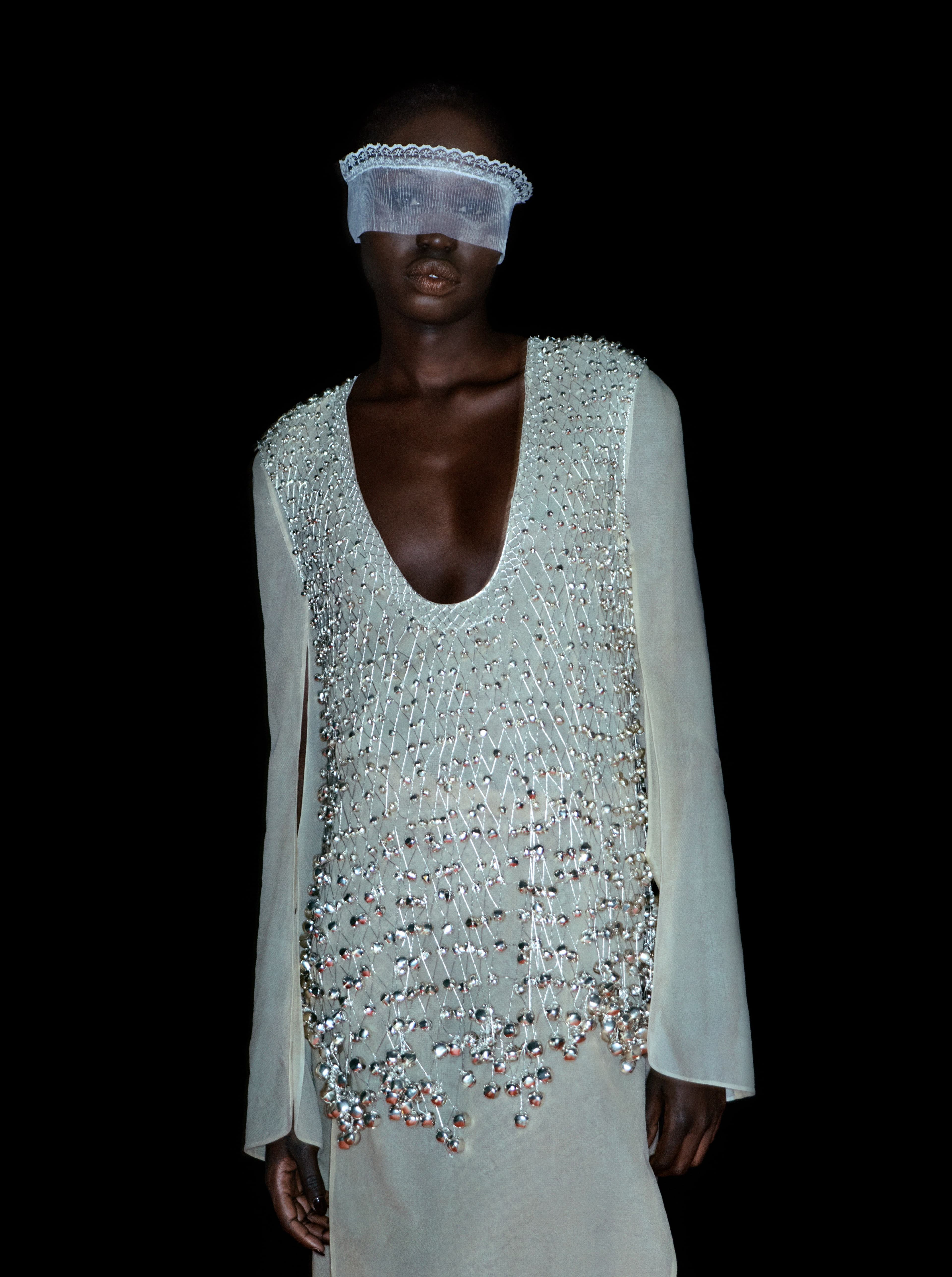 DRESS by ,Tory Burch., VEIL, stylist’s own.